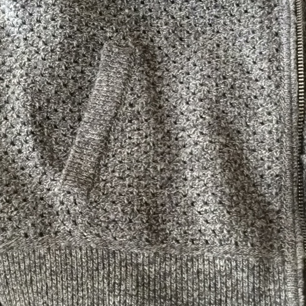 Sweater - Picture 4 of 4